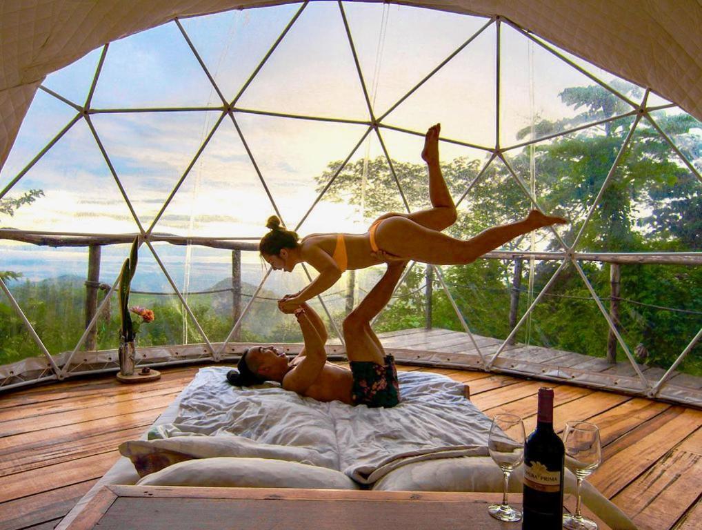 Miramar Domos Mirador Romantic Private Honeymoon Glamping מראה חיצוני תמונה