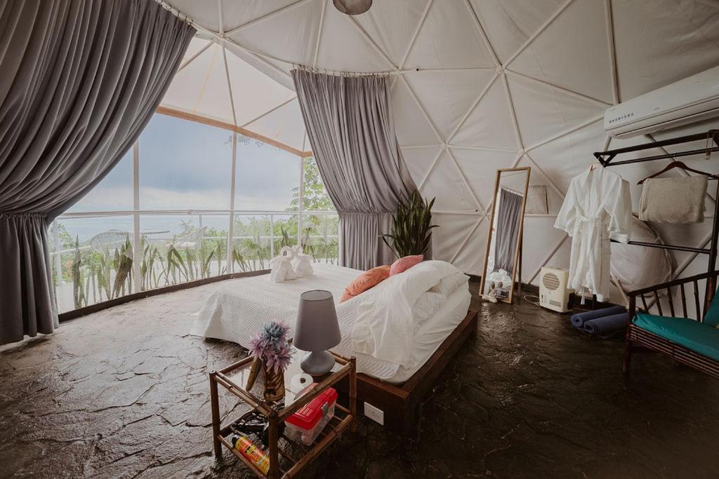 Miramar Domos Mirador Romantic Private Honeymoon Glamping מראה חיצוני תמונה